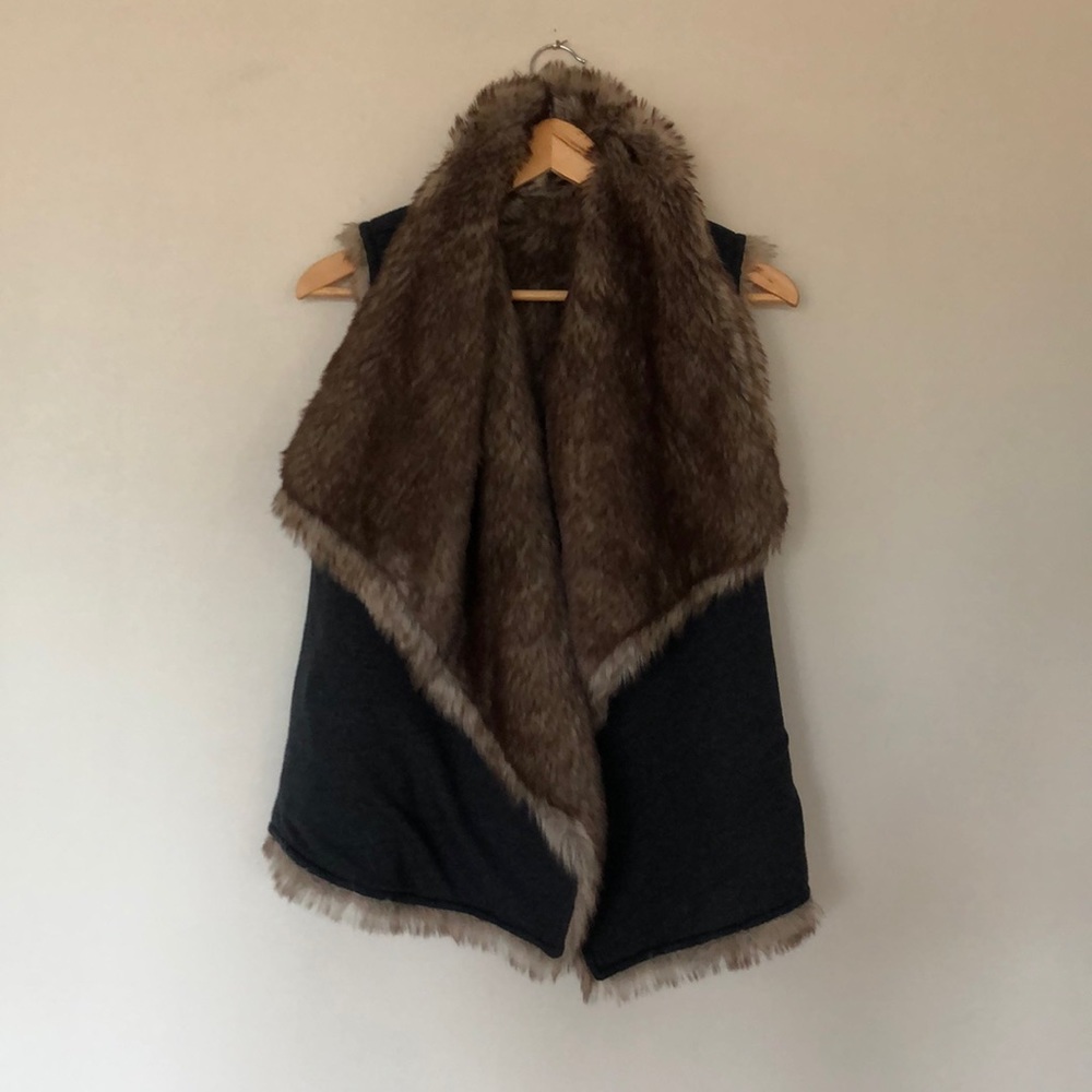 Mossimo Vest Faux Fur Reversible THICK PLUSH szS Fabulous!  PERFECT CONDITION - Picture 5 of 8